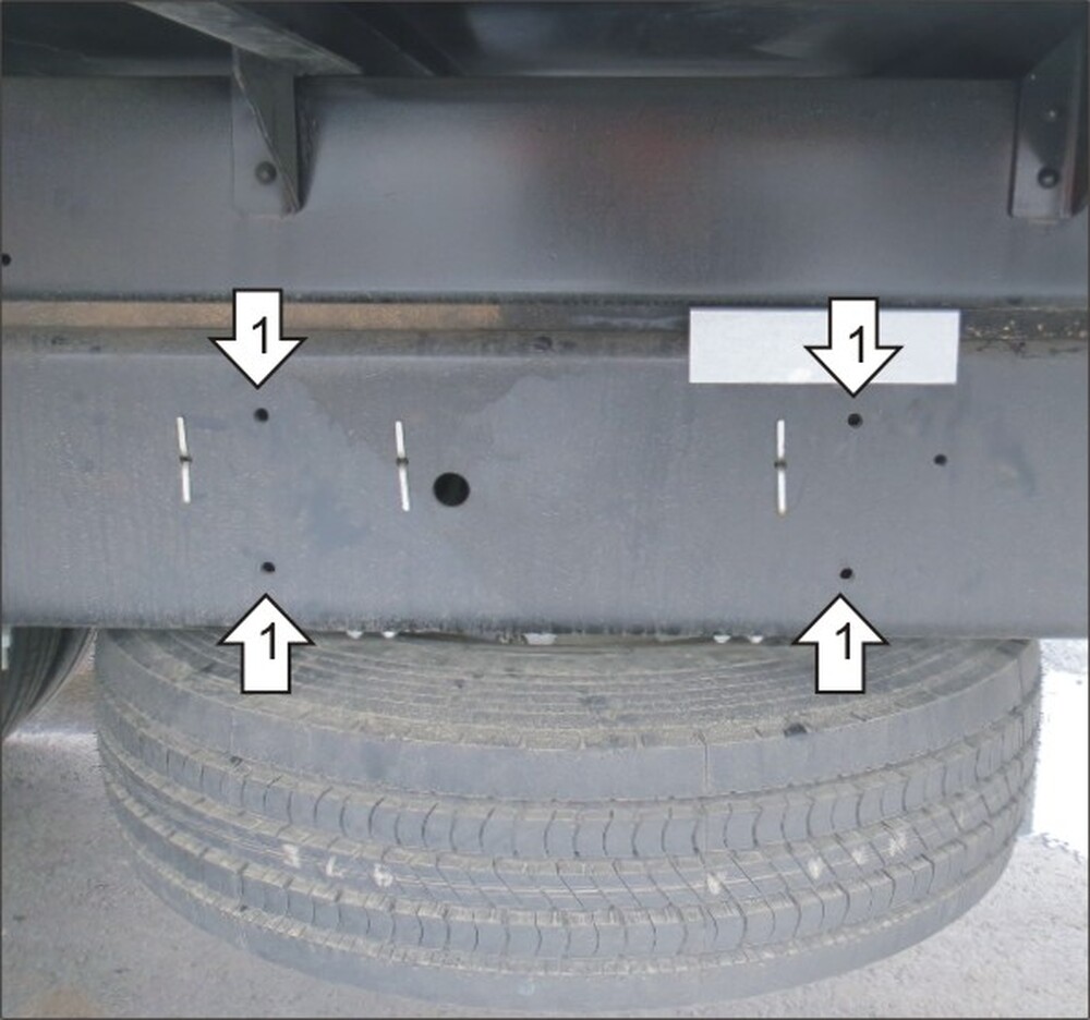 Защита MOTODOR ящика для инструмента Isuzu FVR34 2013-2017 шасси Защита MOTODOR ящика для инструмента Isuzu FVR34 2013-2017 шасси