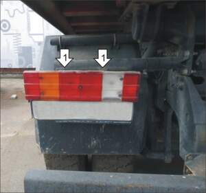 Усиленная защита осветительных приборов (2 мм, сталь) для Mercedes Actros шасси 2008-2016