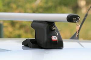 Багажник AMOS DROMADER на Т-профиль MERCEDES Vito MPV 4/5дв 1996-2016 (аэродинамич.дуги с замком)