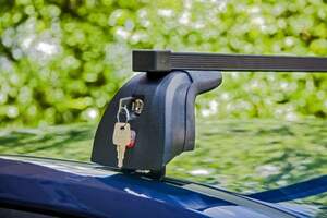 Багажник AMOS BETA на штат.места RENAULT Scenic II MPV 5дв 2003-2008 (прямоуг.дуги)