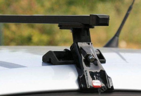 Багажник AMOS DROMADER креп.за двер.проемы VOLKSWAGEN Golf V Hatchback 3/5дв 2004-2007 (прямоуг.дуги) Багажник AMOS DROMADER креп.за двер.проемы VOLKSWAGEN Golf V Hatchback 3/5дв 2004-2007 (прямоуг.дуги)