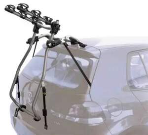 Крепление велосипеда на заднюю дверь PERUZZO Milano для 3-х велосипедов, сталь/труба d30мм, цвет серебристый Крепление велосипеда на заднюю дверь PERUZZO Milano для 3-х велосипедов, сталь/труба d30мм, цвет серебристый