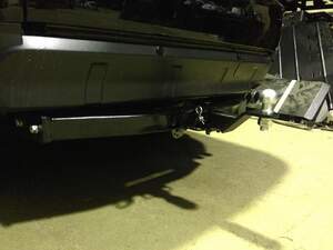 Фаркоп Mitsubishi Outlander 2007-2012 съемное крепление шара под американский квадрат