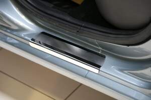 Накладки на пороги из нержавеющей стали RENAULT SANDERO STEPWAY 2015- "СОЮЗ-96"