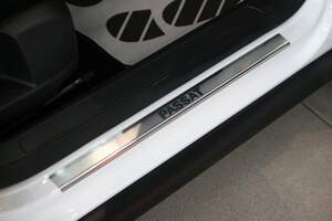 Накладки на пороги из нержавеющей стали VW PASSAT B6 2005- "СОЮЗ-96"