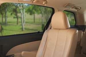 ШТОРКИ каркасные VW Polo V (2010-2020) седан, угловые «COBRA»