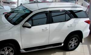 Дефлекторы накладные «SIM» для TOYOTA FORTUNER (2017-н.в.)