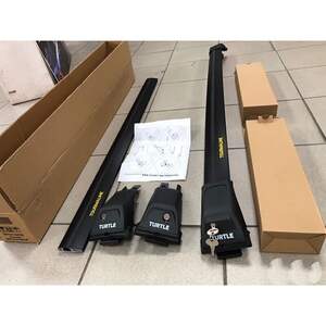 (b) Поперечины Tourmaline V2 на интегрированные рейлинги черные (b) Поперечины Tourmaline V2 на интегрированные рейлинги черные