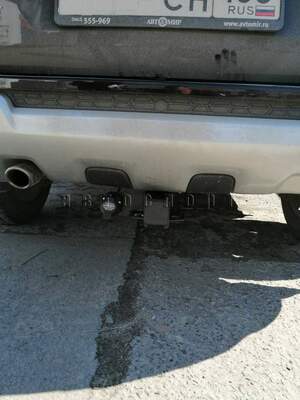 Фаркоп Renault Duster 2010-2021, Nissan Terrano 2014-, Renault Kaptur 2016- съемное крепление шара под американский квадрат