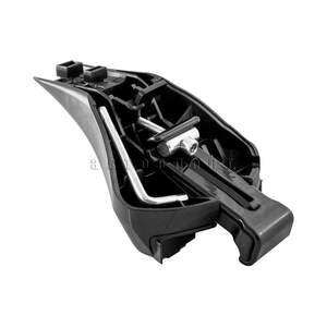 Багажник BOSS на рейлинги BMW 5 kombi G30/G31 2016-н.в (аэродинамич.дуги с замком)