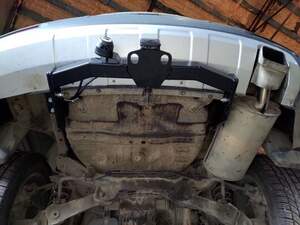 Фаркоп с хромированной накладкой Haval H6 2014-2020 съемное крепление шара под американский квадрат