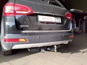 Фаркоп с хромированной накладкой Haval H6 2014-2020 съемное крепление шара под американский квадрат