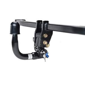 Фаркоп Porsche Macan, также Sport Design Pack, кроме GTS 04/2014- вертикальное быстросъемное крепление шара на ключе