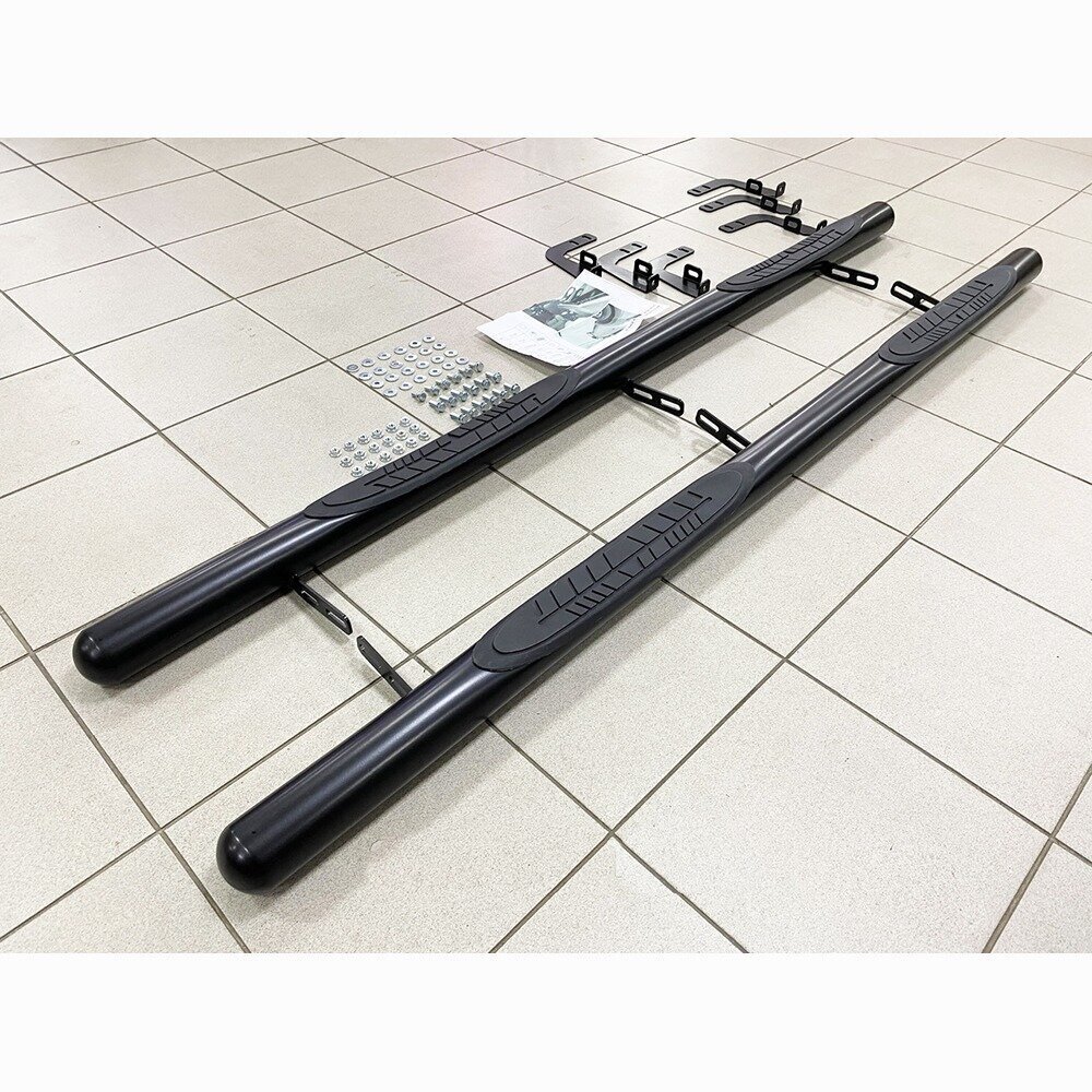 Пороги трубы с накладками d70 мм для TOYOTA HILUX VII (2006-2015) черные Пороги трубы с накладками d70 мм для TOYOTA HILUX VII (2006-2015) черные