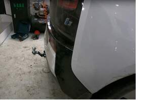 Фаркоп на BMW i3 2013-2022 съемное крепление шара под американский квадрат Фаркоп на BMW i3 2013-2022 съемное крепление шара под американский квадрат