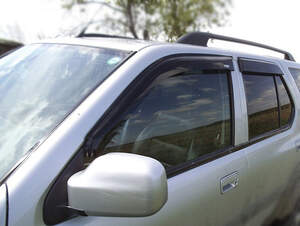 Отбойник капота HYUNDAI TUCSON (2004-2008) «V STAR»