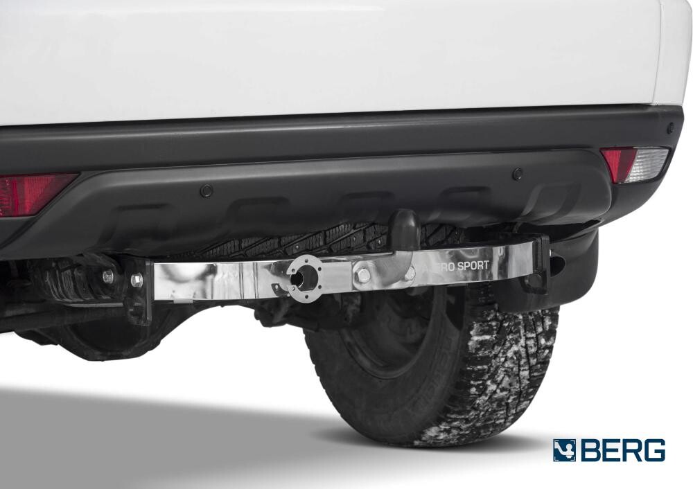 Фаркоп «Berg» с нержавеющей накладкой Mitsubishi Pajero Sport 2008-2016, 2016-2021 фланцевое крепление шара Фаркоп «Berg» с нержавеющей накладкой Mitsubishi Pajero Sport 2008-2016, 2016-2021 фланцевое крепление шара