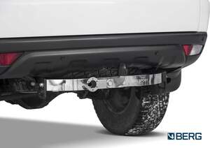 Фаркоп «Berg» с нержавеющей накладкой Mitsubishi Pajero Sport 2008-2016, 2016-2021 фланцевое крепление шара