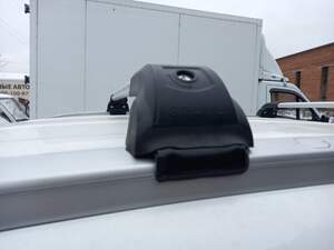 Багажные поперечины Strong Crossbar на штатные места HYUNDAI  Kona с замком, серебристые