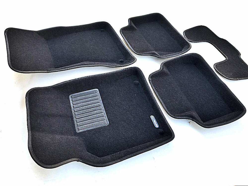 Коврики в салон текстильные Euromat 3D Business PORSCHE Macan (2014-2018), черные (5 шт.) Коврики в салон текстильные Euromat 3D Business PORSCHE Macan (2014-2018), черные (5 шт.)