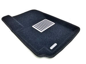 Коврики в салон текстильные Euromat 3D lux SUZUKI Grand Vitara 5дв. (2005-2014), черные (3 шт.) Коврики в салон текстильные Euromat 3D lux SUZUKI Grand Vitara 5дв. (2005-2014), черные (3 шт.)