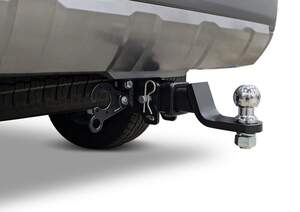 Фаркоп Berg для Toyota Land Cruiser Prado J250 V поколение 2024-н.в., шар E, 1800/100 кг.