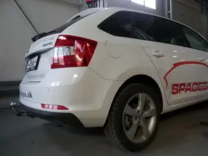 Фаркоп Galia S104A для Skoda Rapid и Seat Toledo