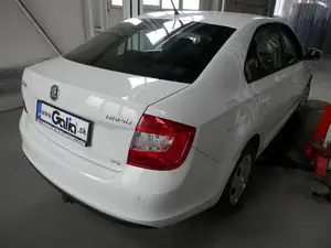 Быстросъёмный фаркоп Galia S104C для Skoda Rapid и Seat Toledo