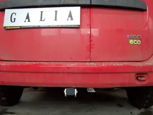 Быстросъёмный фаркоп Galia D037C для Lada Largus и Dacia Logan