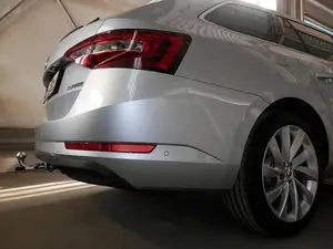 Фаркоп Galia V081A для Volkswagen Passat B8 и Skoda Superb