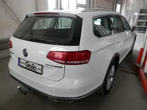 Фаркоп Galia V081A для Volkswagen Passat B8 и Skoda Superb