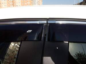 Дефлекторы окон накладные CHEVROLET CRUZE (2011-) хэтчбек «КОБРА Тюнинг» хром.молдинг